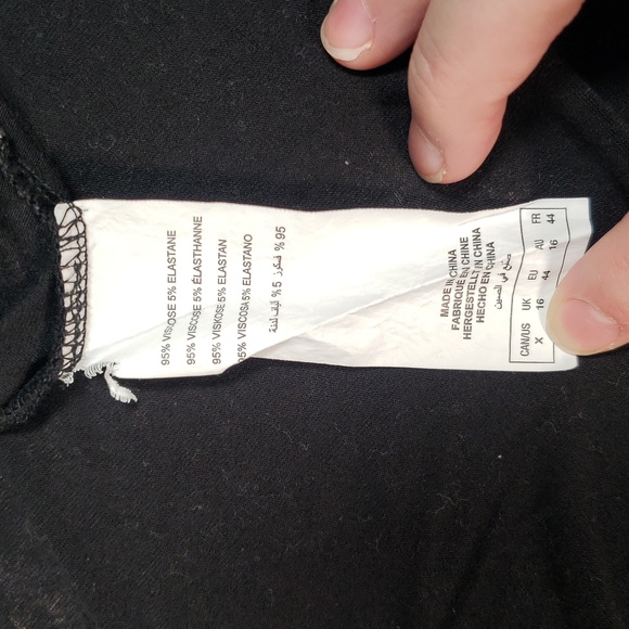 ๐งโ๐10/10๐งโ๐Michel studio collection floral flowy tee with knotted front - Picture 7 of 7